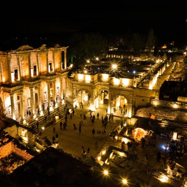 Kuşadası Cruise Port Guide: Ephesus & House of the Virgin Mary in One Day